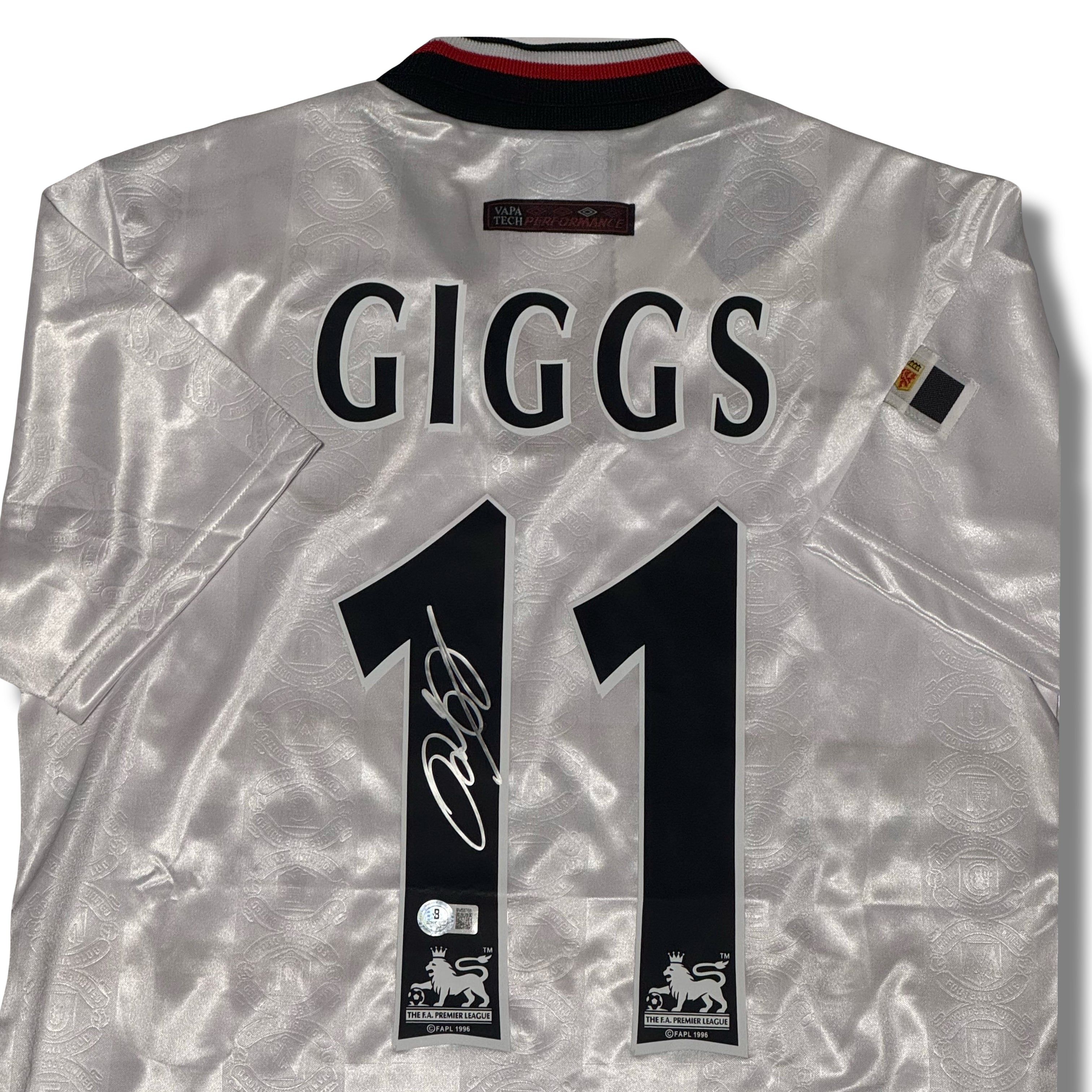 Ryan Giggs Signed Manchester United Umbro Authentic Jersey